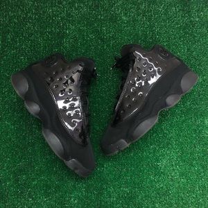 ❌Sold❌ Jordan 1 cap and gown size 5y